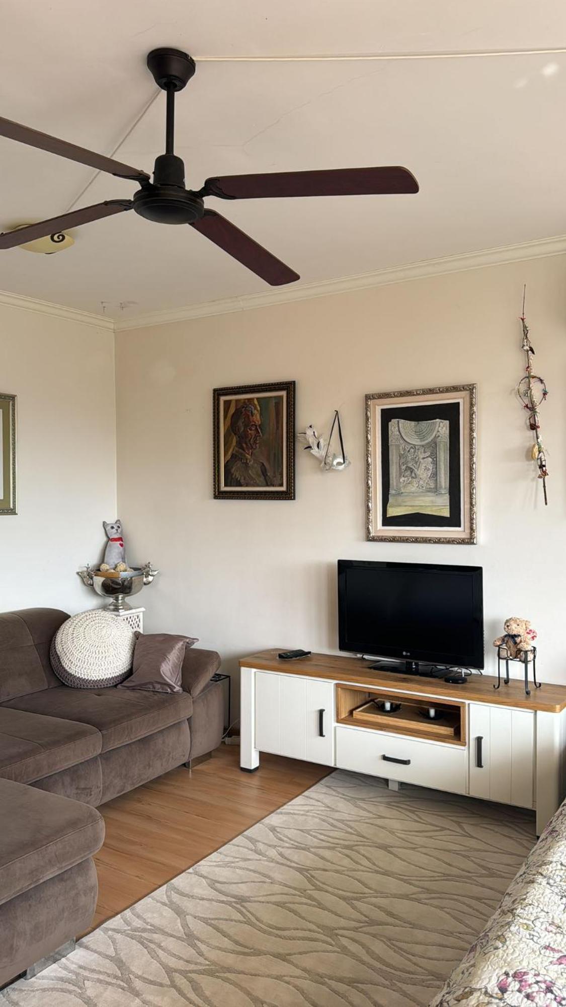Downtown Central Apartment With Working Kitchen, City Views & Free Parking Kazanlŭk المظهر الخارجي الصورة
