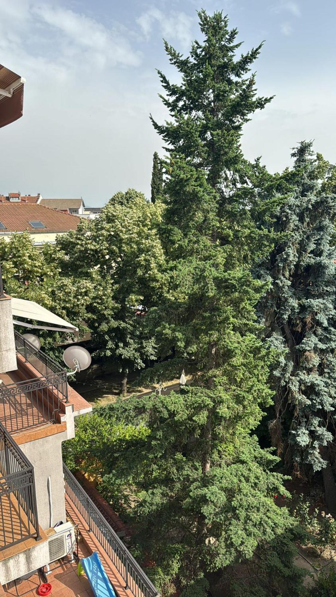 Downtown Central Apartment With Working Kitchen, City Views & Free Parking Kazanlŭk المظهر الخارجي الصورة